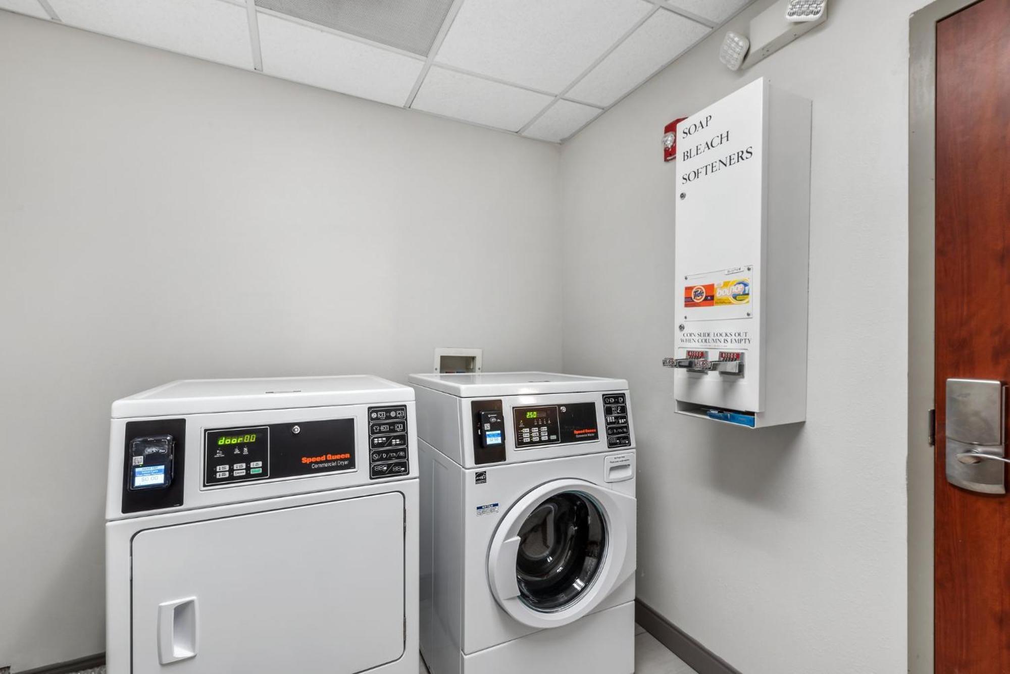 Holiday Inn Express & Suites Maumelle By Ihg Екстер'єр фото