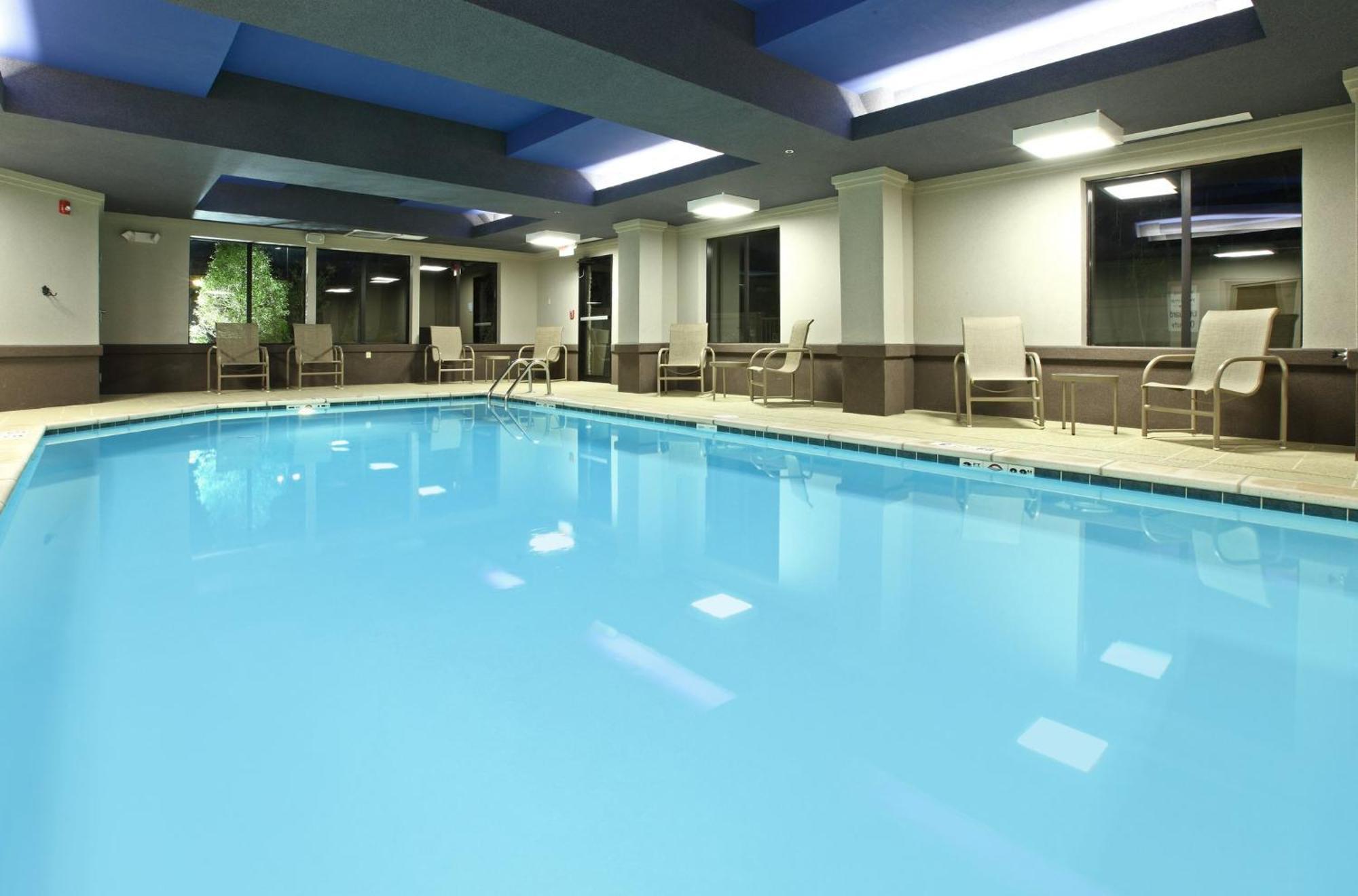 Holiday Inn Express & Suites Maumelle By Ihg Екстер'єр фото